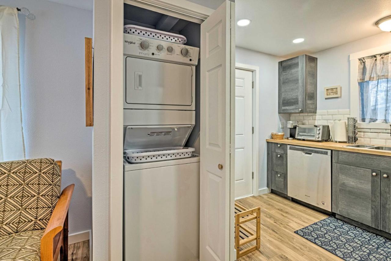 Duplex With Shared Yard - Near Long Beach! Bagian luar foto